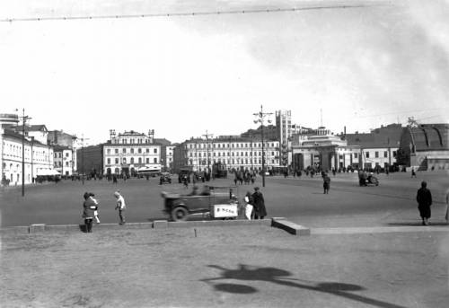 Фотографии московских улиц начала 20 века и 1930 года