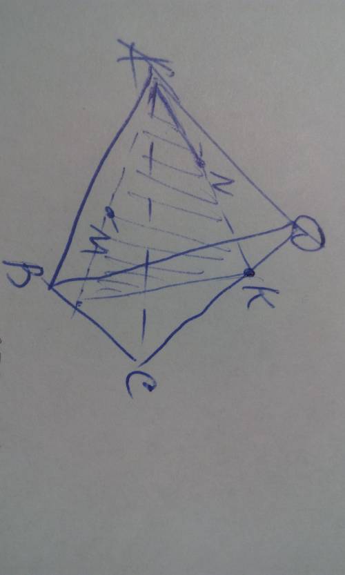 Изобразите тетраэдр dabc, отметьте точек k на ребре dc и точки m и n граней abc и acd. постройте сте