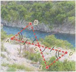 Як за до малюнка визначити ширину річки інгулець,якщо AC = 200м,СД=200м,ЕД=85м,кут BAC = кут