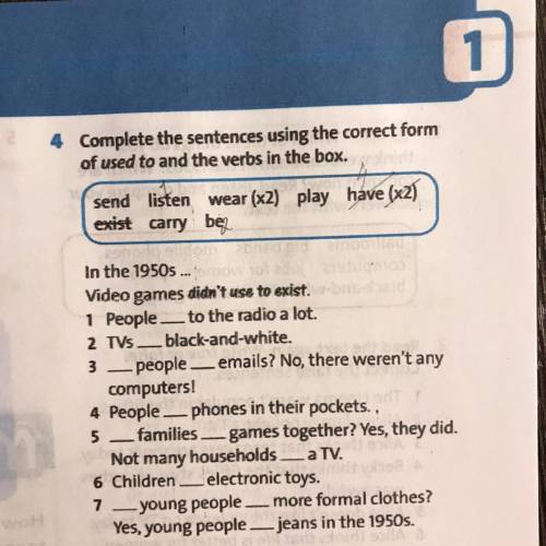 Complete the sentences using the correct form of used to and the verbs in the box