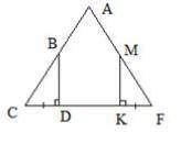Исходя из данных, указанных на рисунке, укажите равные треугольники, если они есть. Учитывайте, что