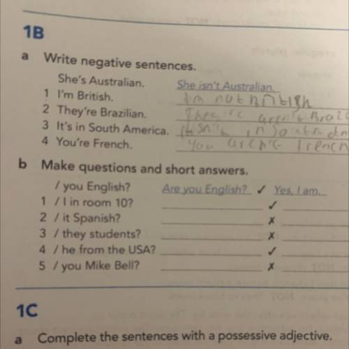 BMake questions and short answers. / you English? Are you English? Yes, I am. 1 / l in room 10? ✓ 2